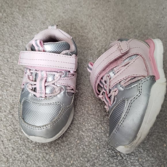 Cute Pink Sneakers sz 5 - Picture 12 of 13